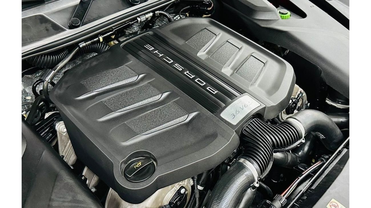 Porsche Cayenne GCC .. FSH .. Warranty … Original Paint .. Top Range