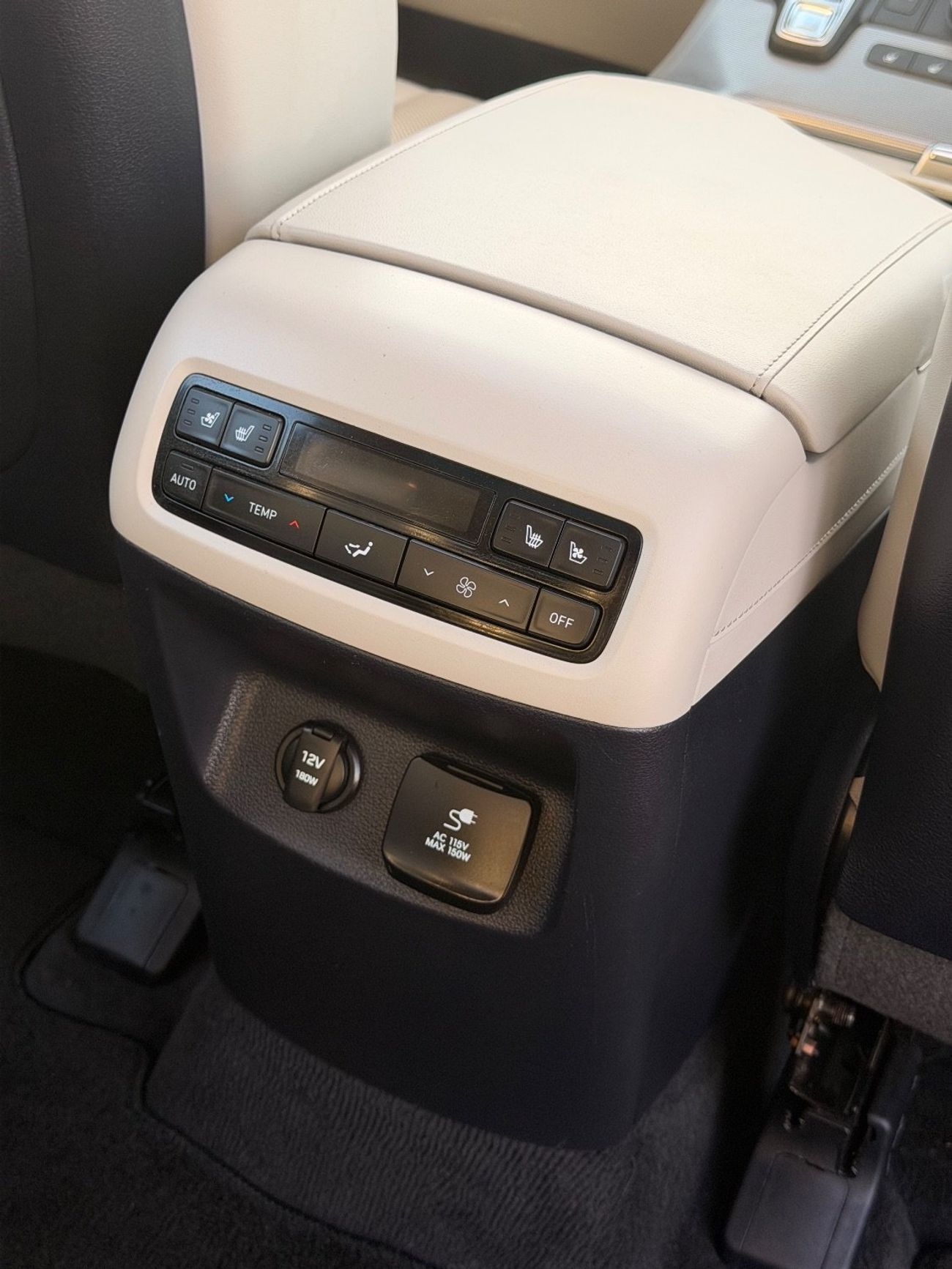 هيونداي باليساد Calligraphy full panoramic, 360 camera Full option 2023