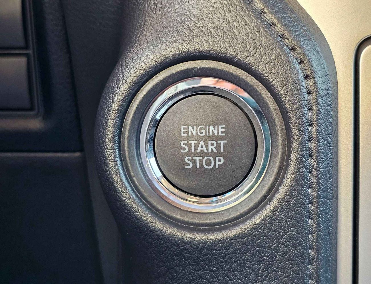 Toyota Prado TXL/ 4.0L V6 PETROL / DVD / PUSH START / SUNROOF / 4WD (CODE # PSR40TXLDF)