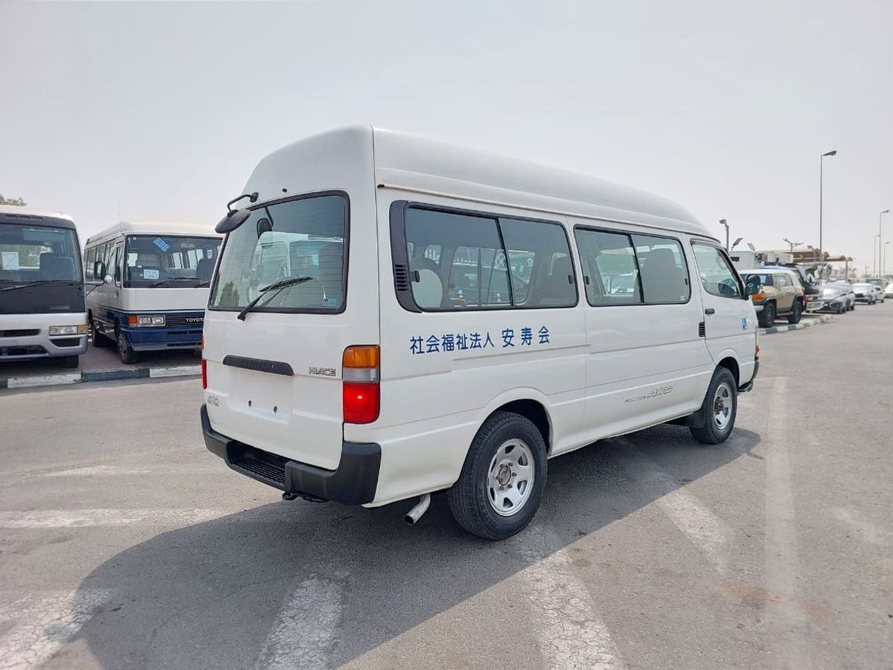 تويوتا هاياس TOYOTA HIACE VAN RHD 2003 MODEL 3.0 L DIESEL MANUAL(PM03365)