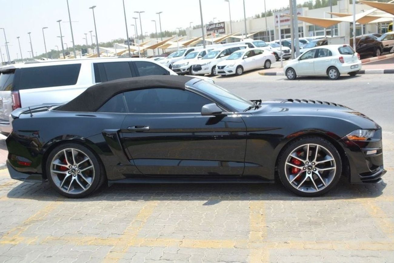 فورد موستانج ايكوبوست بريميوم خذها وكم متميز //تعديل خاص//برفورمنس--كاملة المواصفات //عداد ديجيتال //ستيرنج كاربو