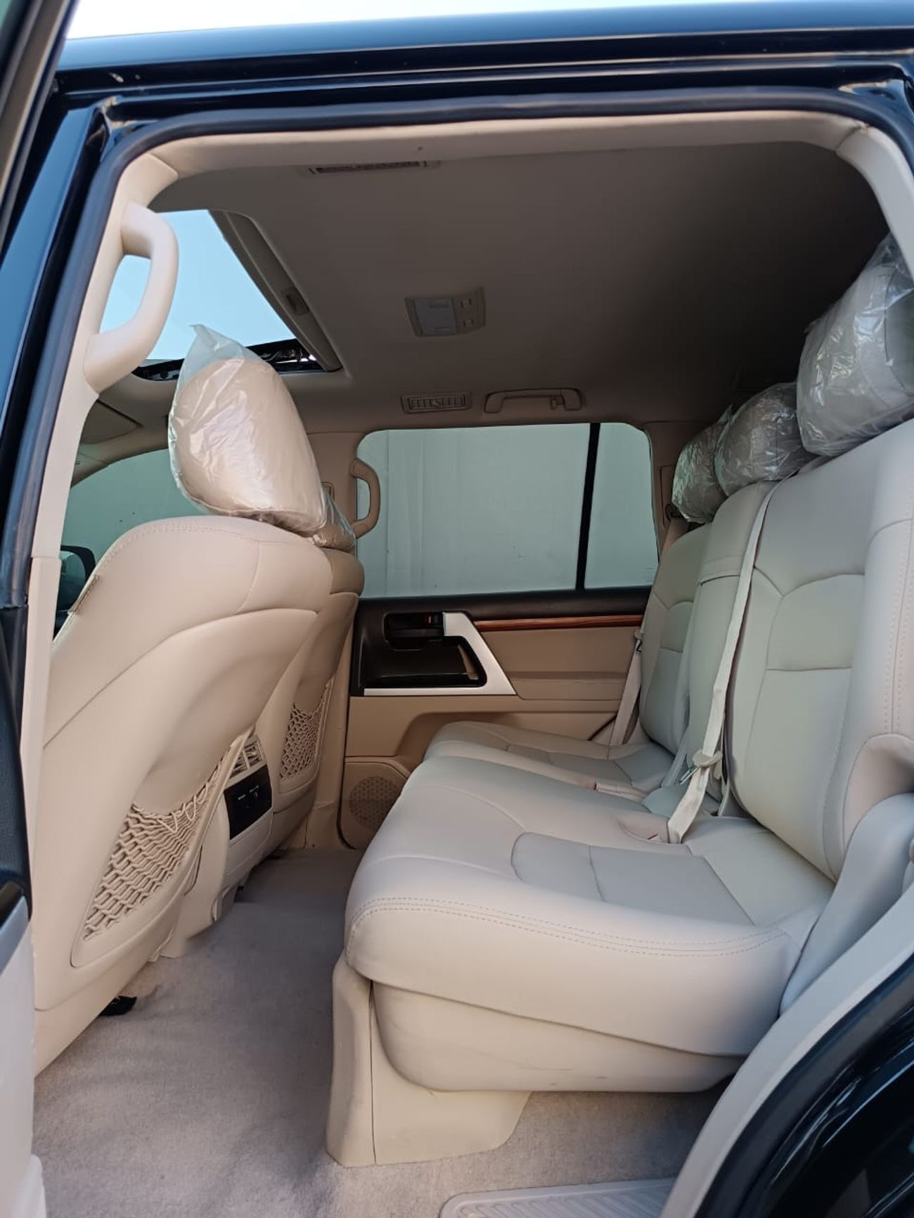 Toyota Land Cruiser GXR+ 4.6L