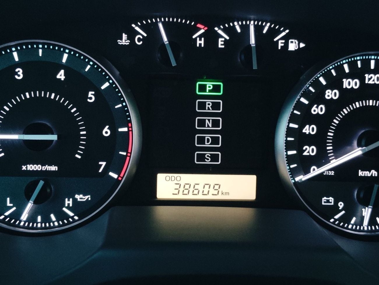 تويوتا لاند كروزر GXR 4.6L