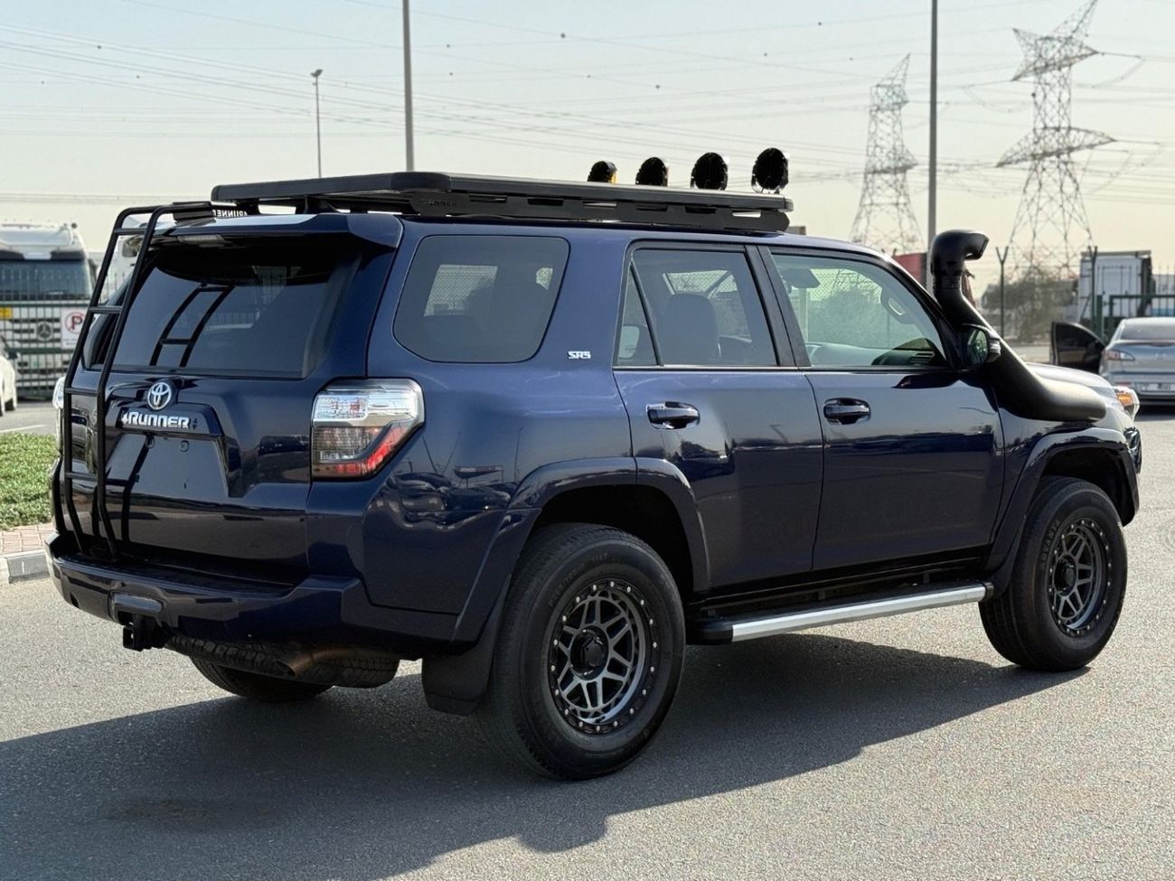 Toyota 4Runner SR5 premium upgrade version
