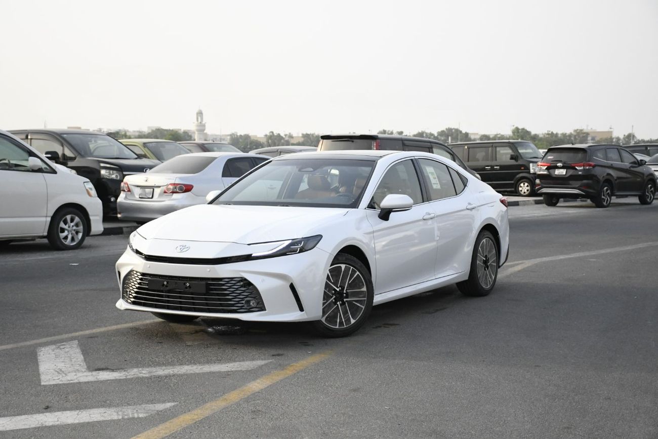 Toyota Camry GLE 2.5L Petrol Inside Tan (Ready Stock)