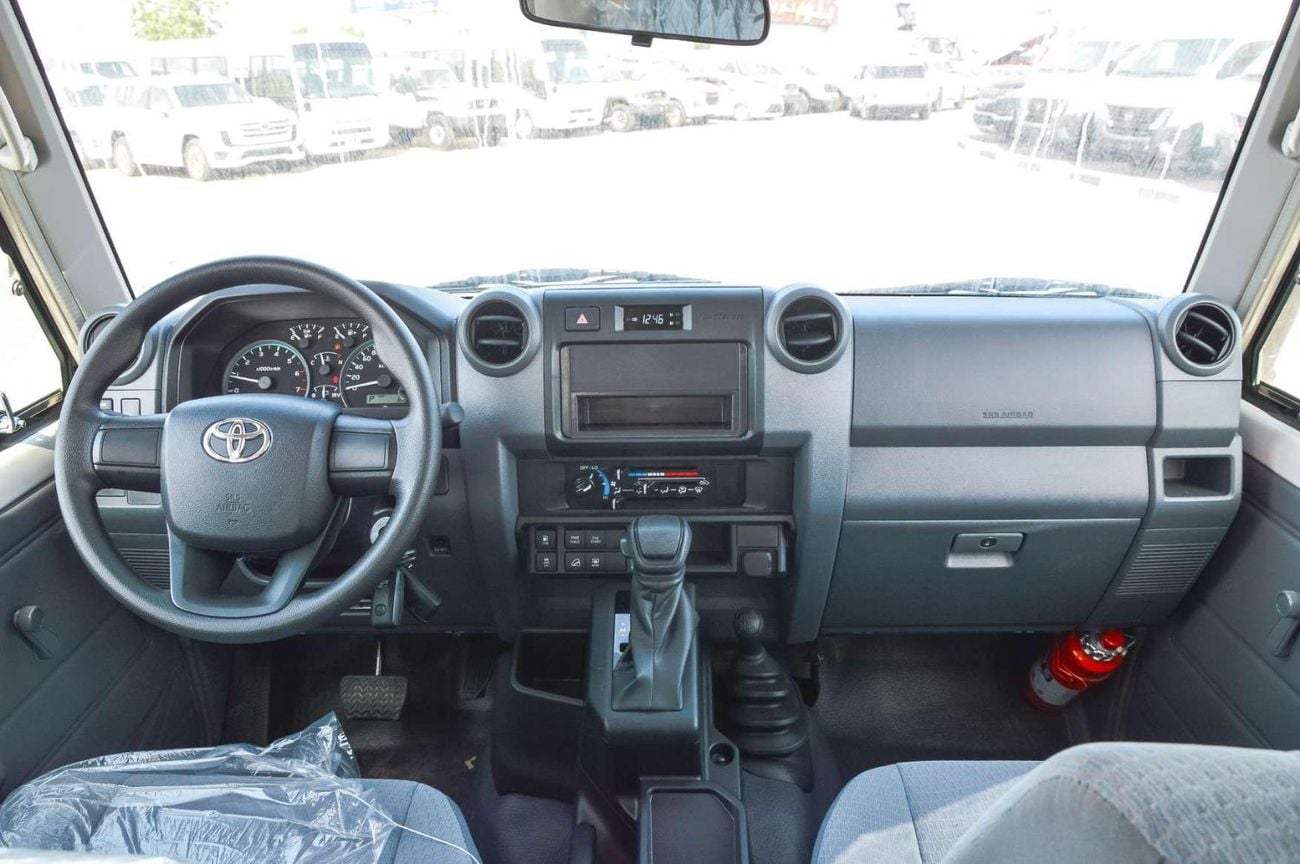تويوتا لاند كروزر 70 TOYOTA LAND CRUISER 78 (AMBULANCE) 4.0L V6 4WD 2026