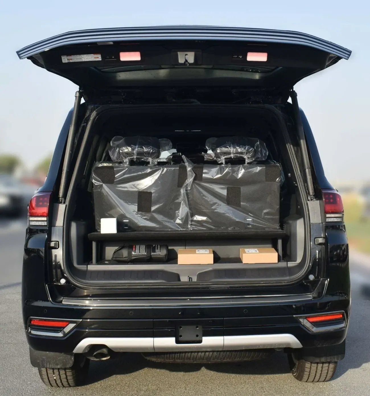 تويوتا لاند كروزر land cruiser VX hybrid 2025 3.5L