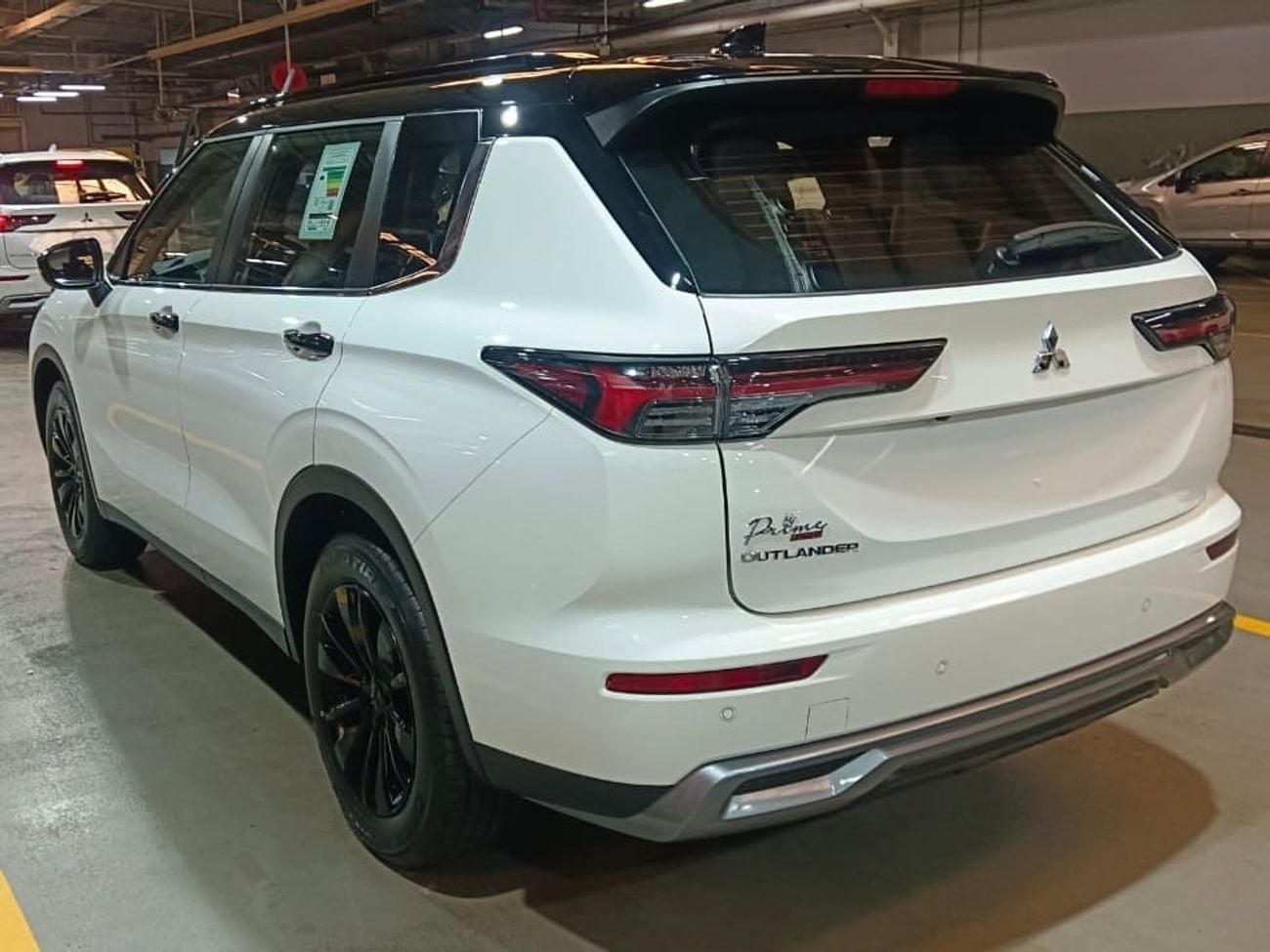 Mitsubishi Outlander PREMIUM LAUNCH EDITION
