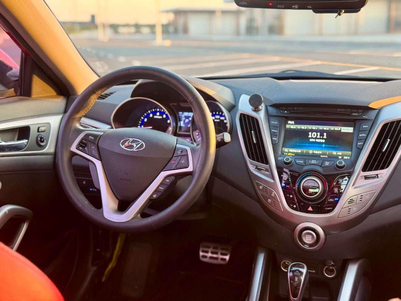 Hyundai Veloster 2014 Hyundai Veloster Top Line – Korean Import | Clean Title