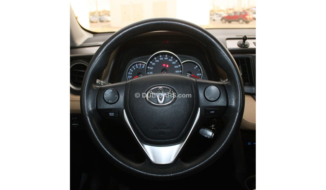 Toyota RAV4 EX TOYOTA RAV 4 WHITE 2017 GCC EXCELLENT CONDITION WITHOUT  ACCIDENT