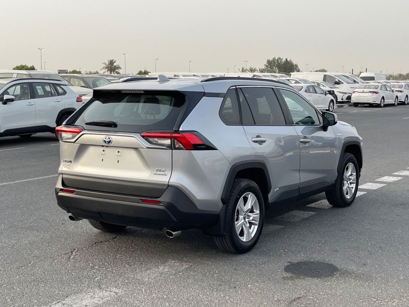 تويوتا راف ٤ 2021 TOYOTA RAV4 XLE HYBRID FULL OPTIONS IMPORTED FROM USA