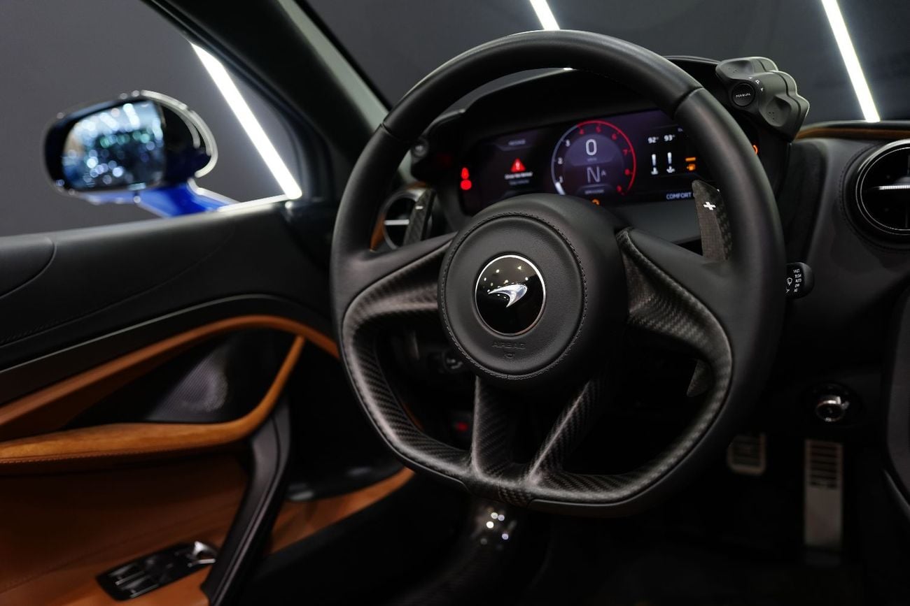 McLaren 750S SPIDER | Lift System | Latest Model | Bowers N Wilkins Audio | McLaren Warr + Serv