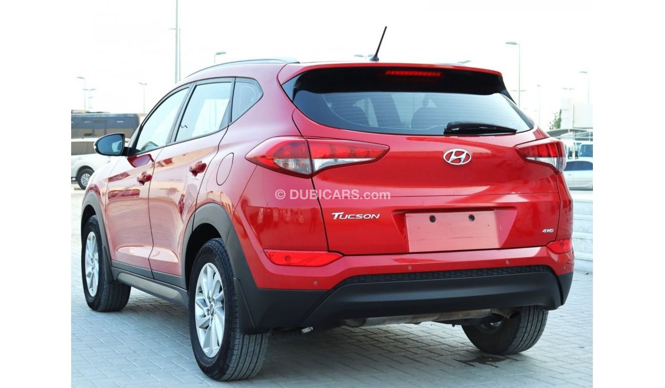 هيونداي توسون SE هيونداي توسان 2018 فور ويل 4X4 خليجي  بحالة ممتازة