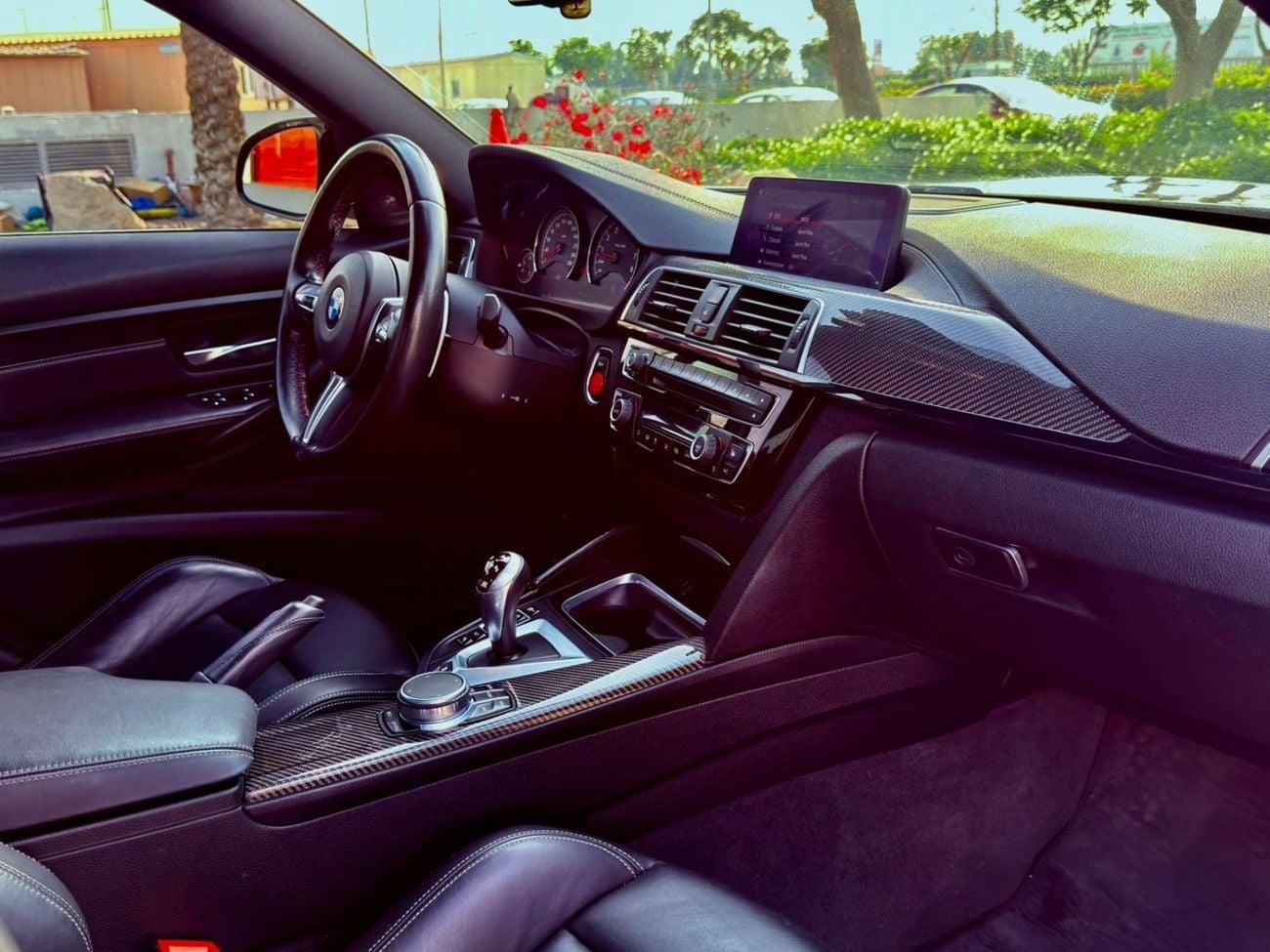 BMW M3 Competition 3.0L BMW M3 COMPETITION 2018 CARBON FIBER PACKAGE LIMITED EDITION IN PERFECT CONDITON