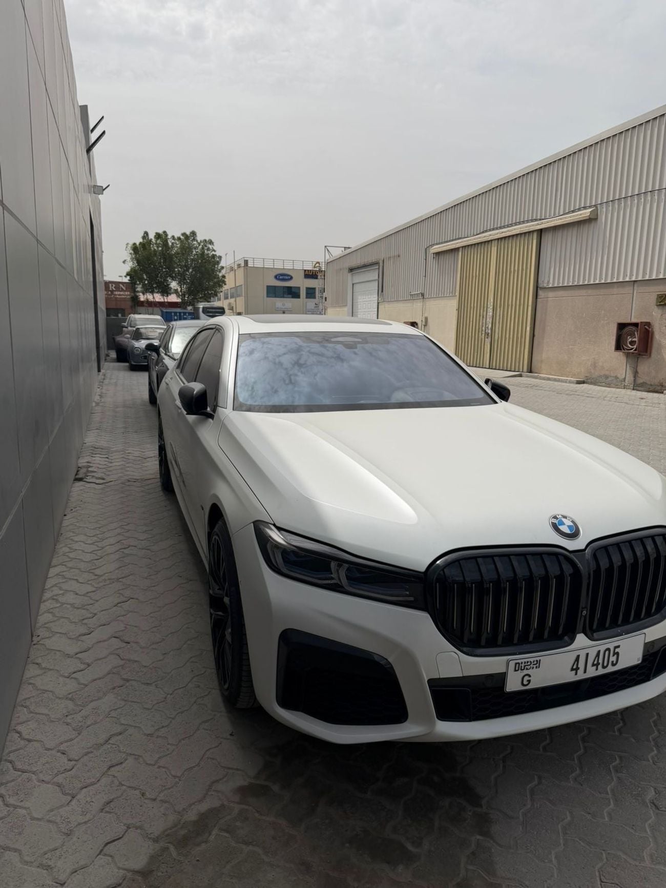 BMW M760Li