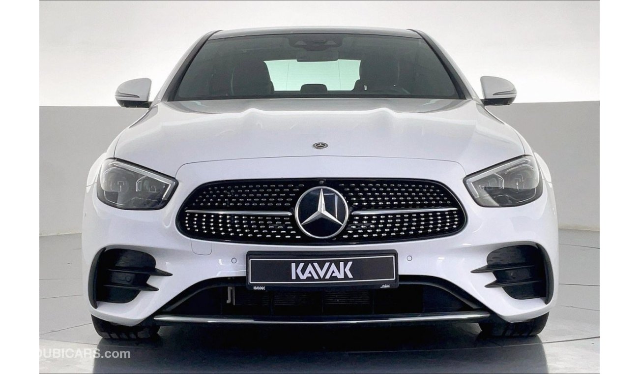 مرسيدس بنز E300 Premium (AMG Line) | سنة ضمان مجانية | نسبة التمويل 1.99% | خالية من أضرار الفيضانات