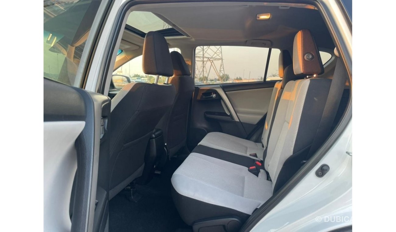 تويوتا راف ٤ 2018 Toyota Rav4 XLE With Sunroof  / EXPORT ONLY / فقط للتصدير
