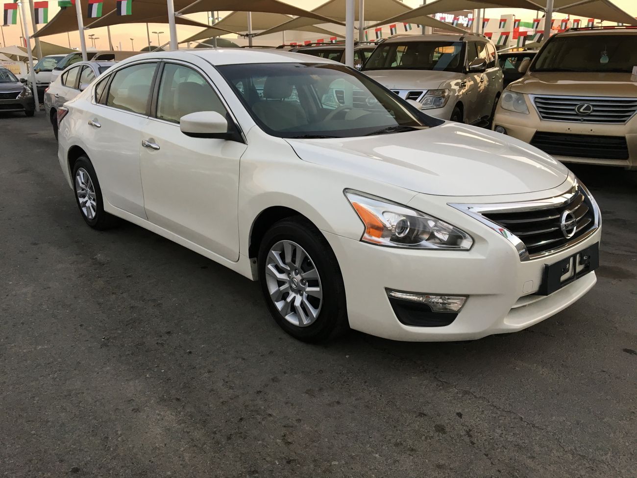 نيسان ألتيما نحن نقدم : * خدمات تمويل السيارات على البنوك * ضمان ممدد * خدمات التسجيل / التصدير