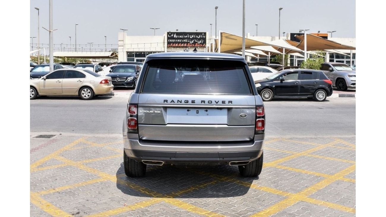 Land Rover Range Rover Range rover vouge V6 super charge  Gcc specs Model 2021 Original paint no accident