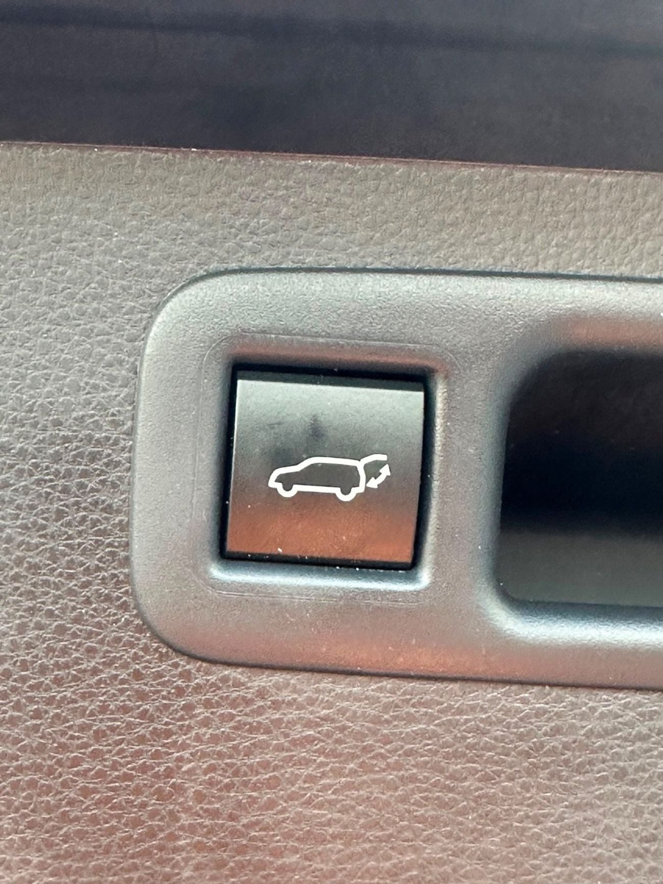 Toyota Highlander 2023 TOYOTA HIGHLANDER XLE FULL OPTIONS IMPORTED FROM USA