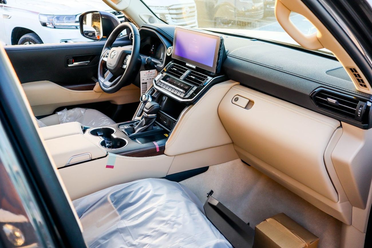 تويوتا لاند كروزر 2025 Toyota Land Cruiser GXR 3.5L (Full Option, Gray Color)