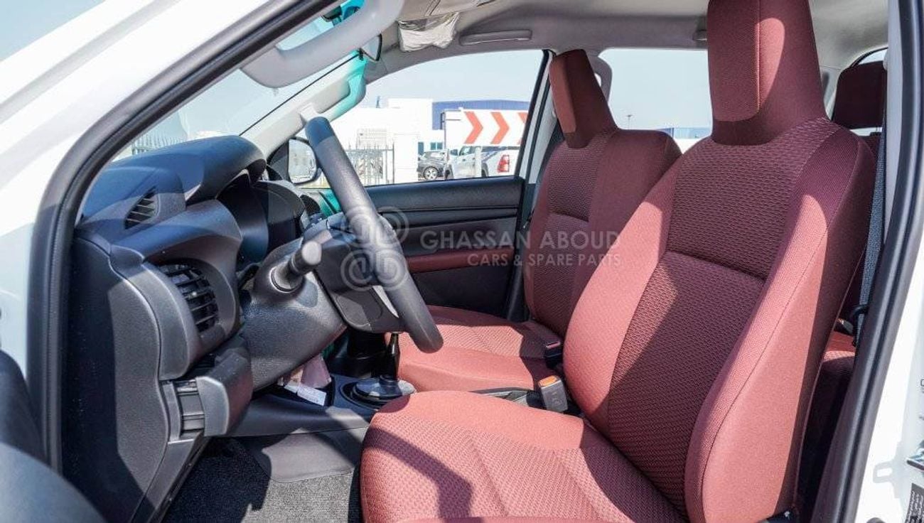 تويوتا هيلوكس GL 2.4L Double Cab Utility