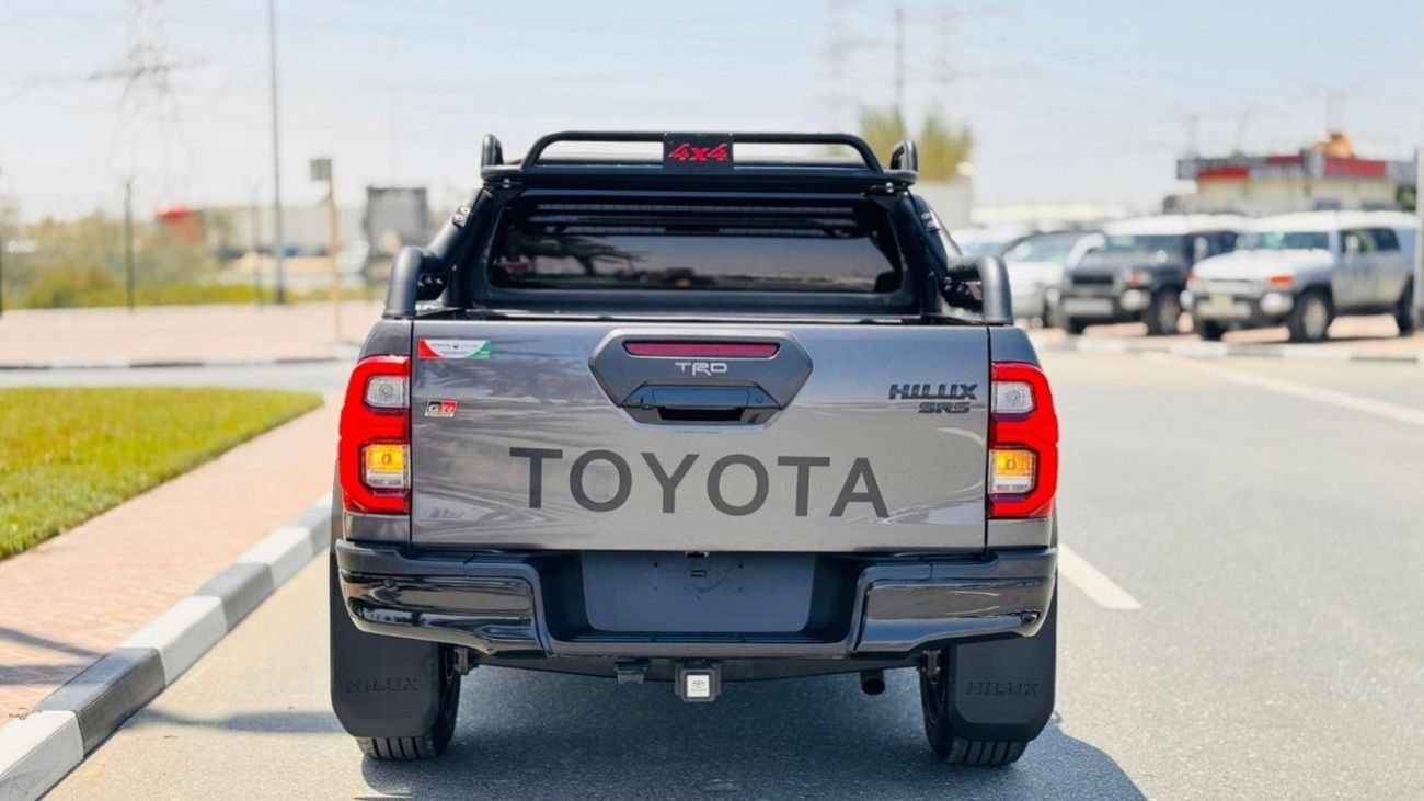 Toyota Hilux MODIFIED TO 2024 GR SPORT | AFTER MARKET SIDE FENDERS | 2.8L DIESEL | ROOF MOUNTED LED | RHD | 2017