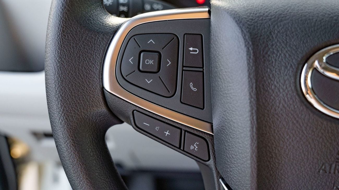 Toyota Hiace 2025 Toyota Hiace Cargo RWD 3.5L petrol AT - GCC (Export Price)