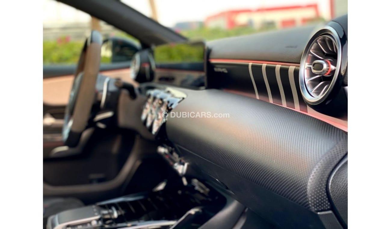 Mercedes-Benz A 35 AMG Premium