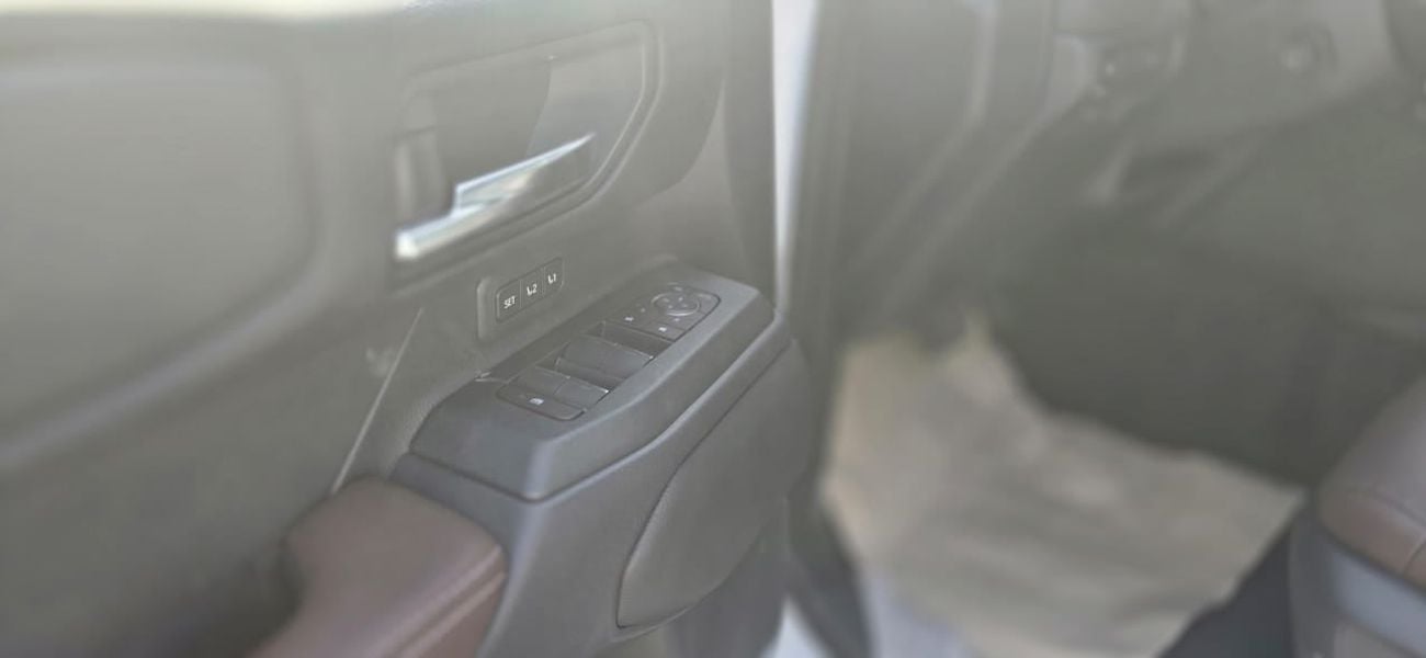 Toyota Prado TOYOTA PRADO 2.7 PETROL A/T FULL OPTION