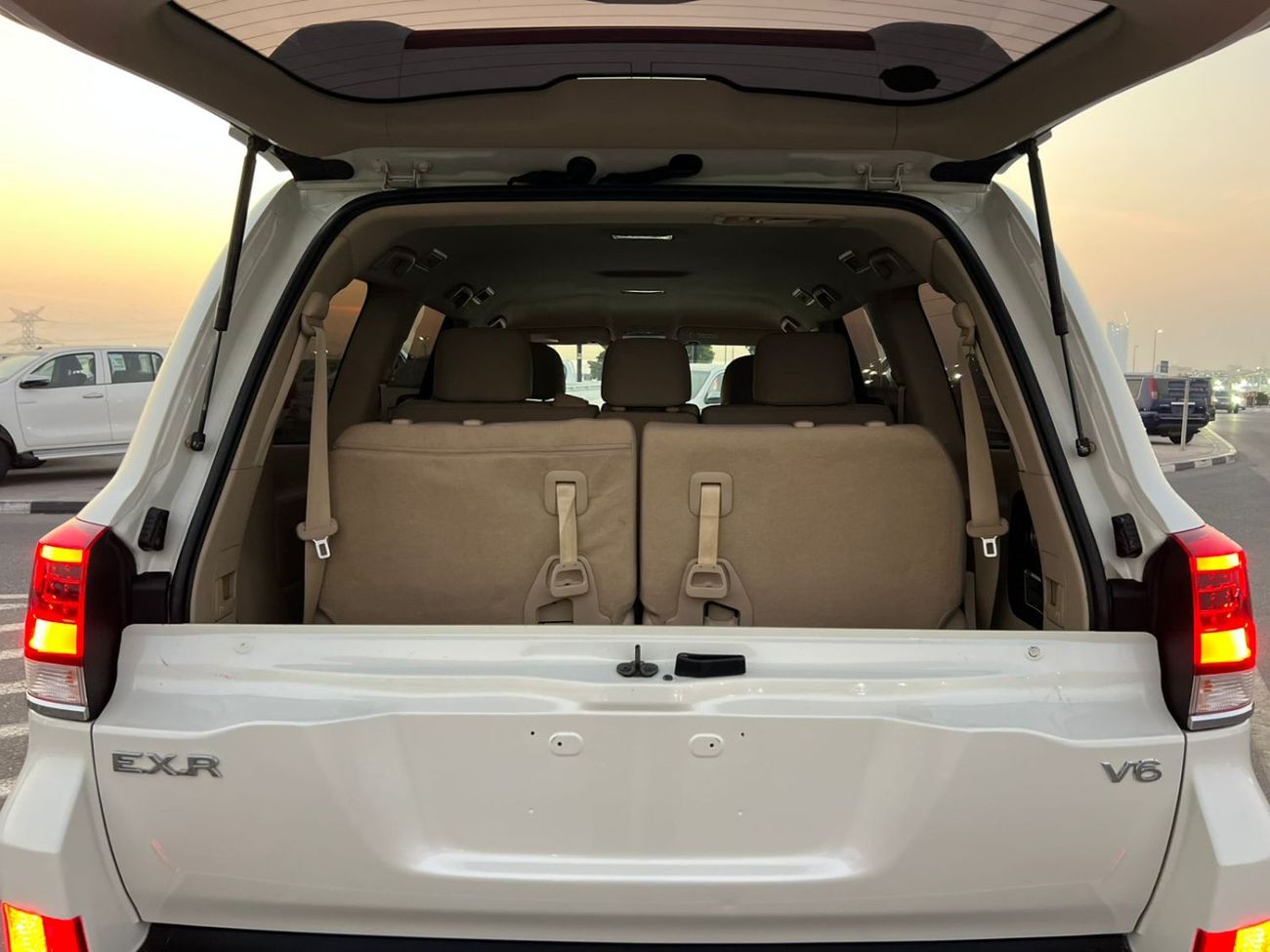 تويوتا لاند كروزر 2018 Toyota Land Cruiser EXR – GCC Specs – Single Owner – No Accident.