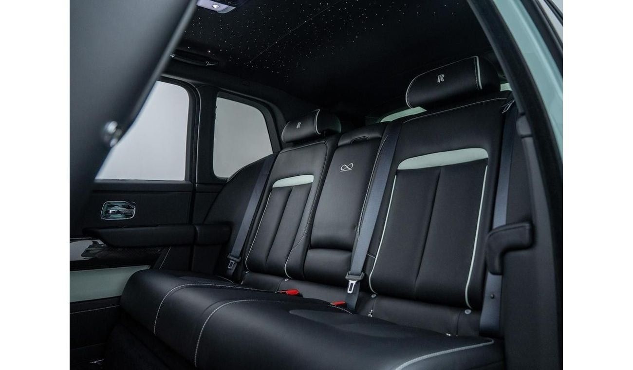 رولز رويس كولينان 6.75 V12 Black Badge RIGHT HAND DRIVE