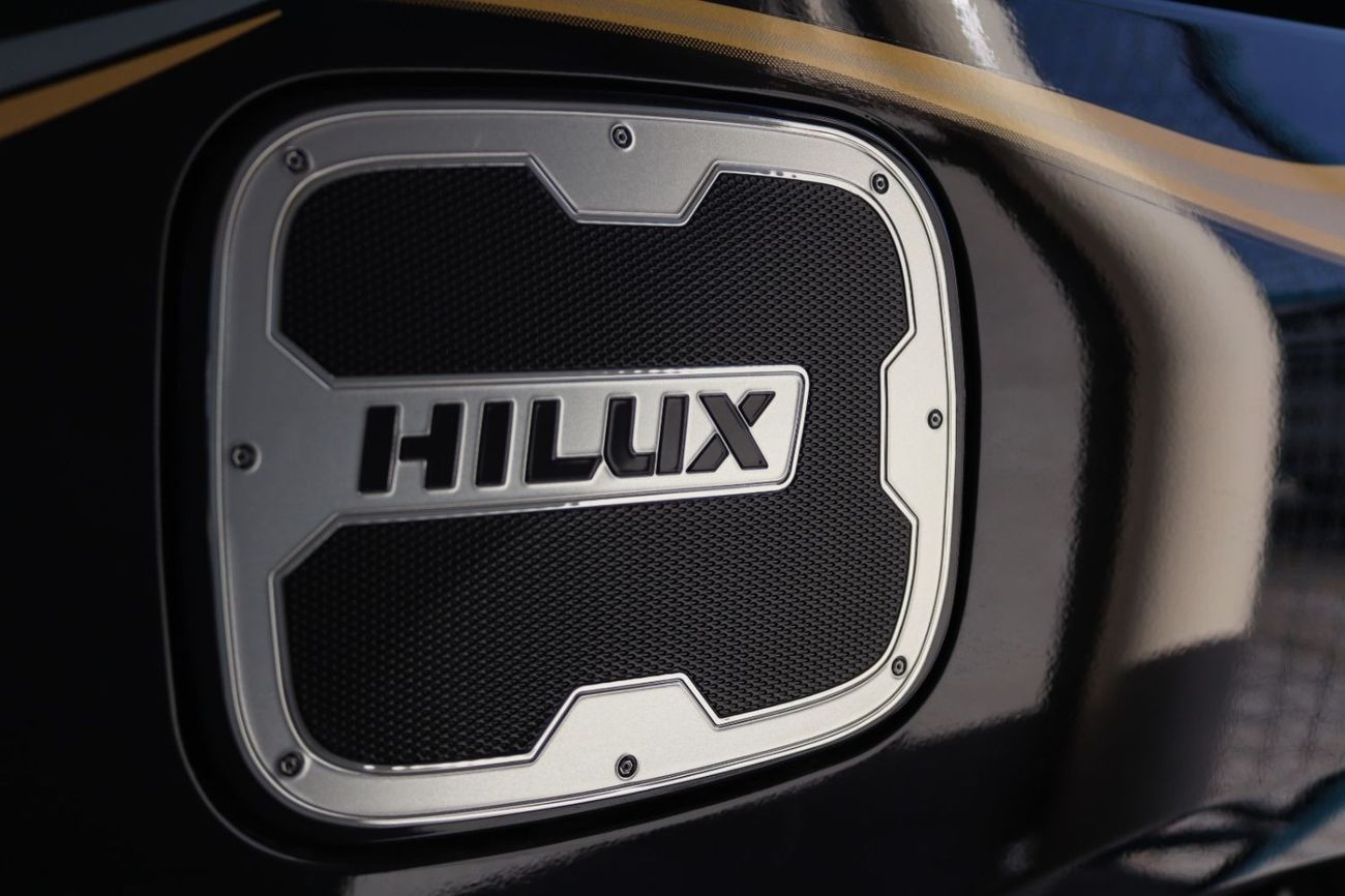 Toyota Hilux 2025 TOYOTA HILUX 2.7 4X4 AT **EXPORT ONLY**التصدير فقط خارج الخليج***