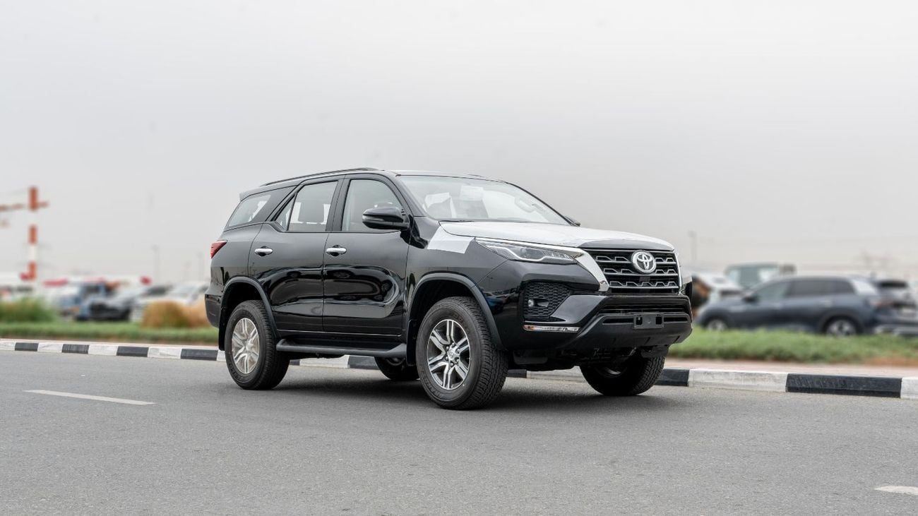 تويوتا فورتونر VXR 2026 Toyota Fortuner VX 4.0L AT Petrol (Black-Tan)