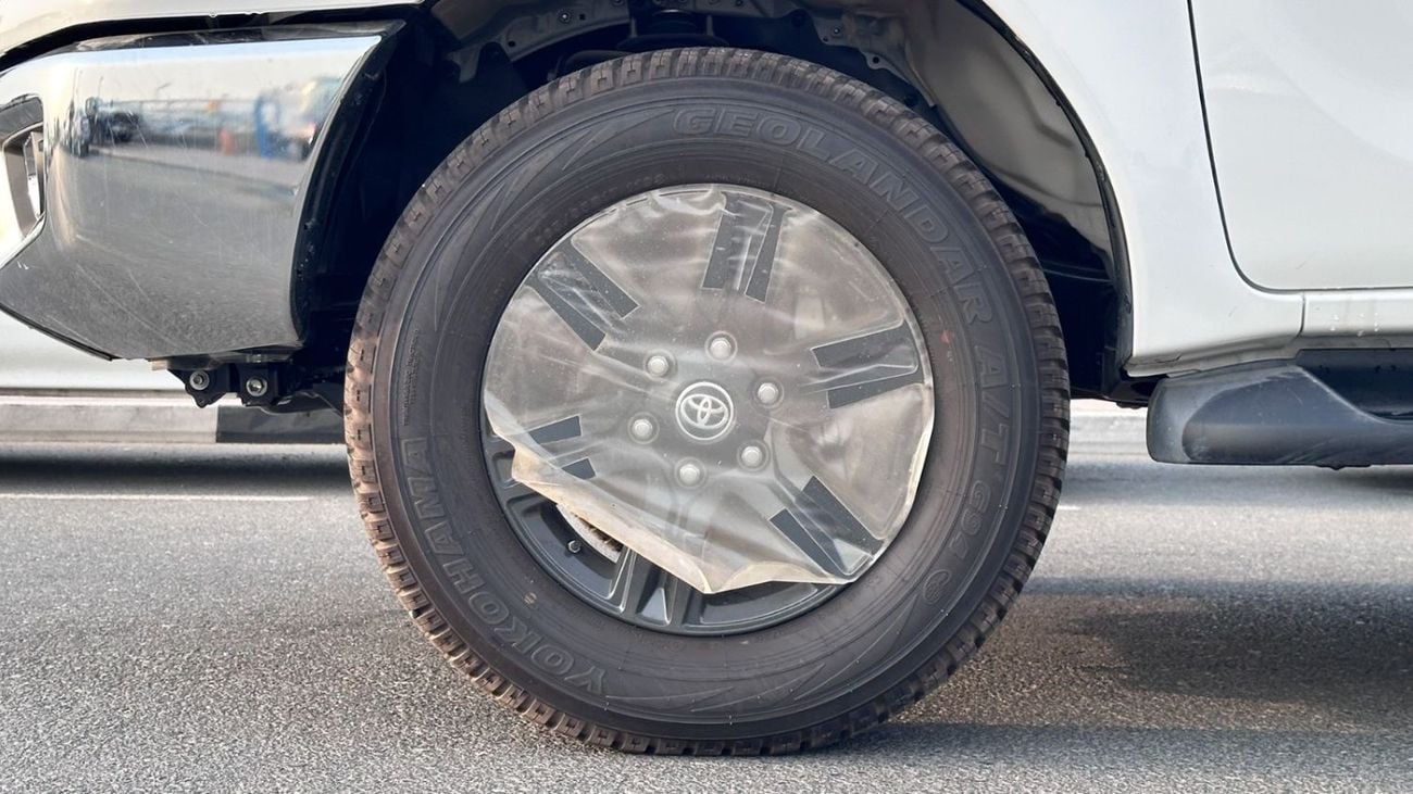 Toyota Hilux GLX 2.7L AT