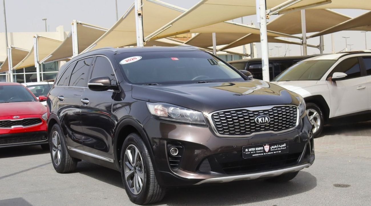 Kia Sorento Base 2.4L AWD Kia Sorento 2020 -GCC - Accident-free -120,000 km - 2.4L -7 seats -In Excellent condit