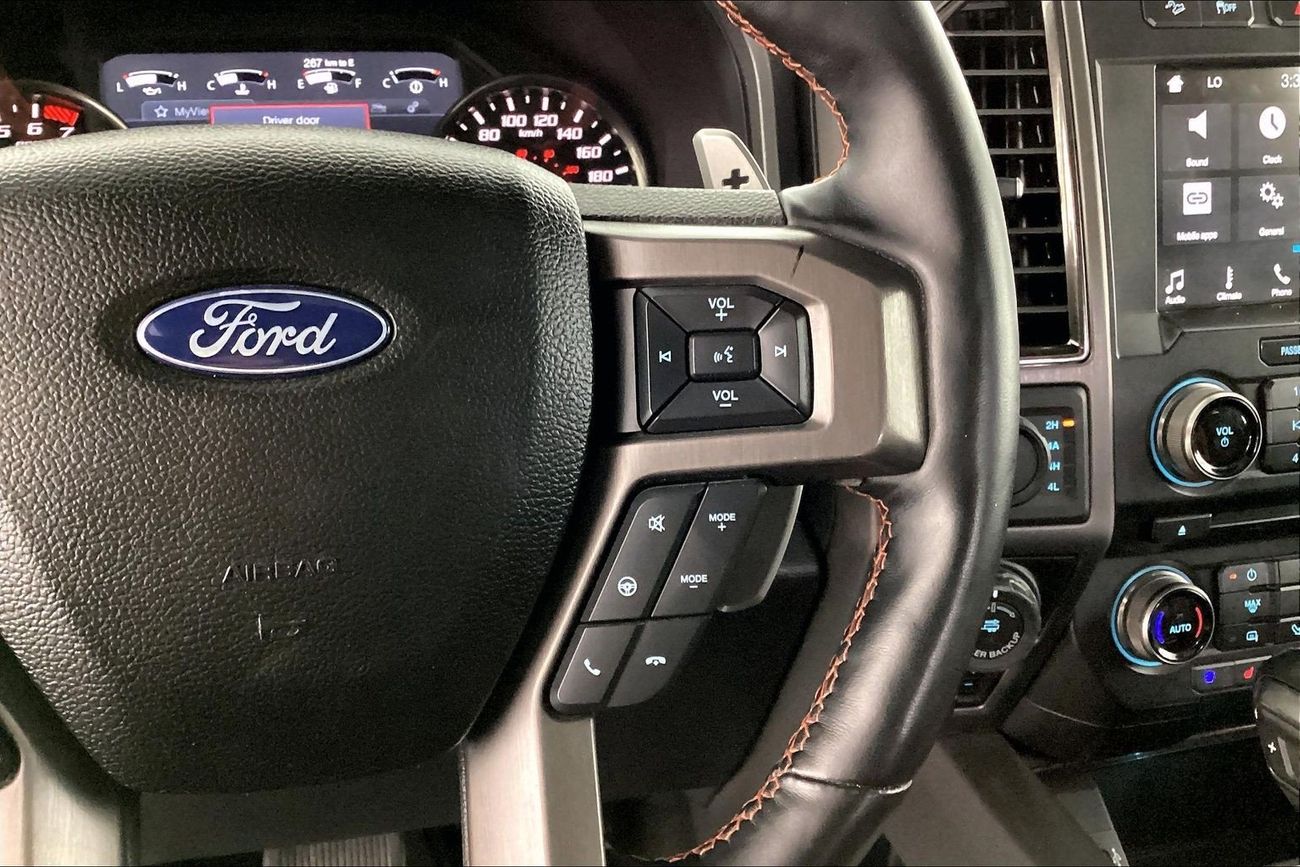 Ford F 150 Raptor Luxury - Super Cab | Guaranteed Warranty | 0 Down Payment
