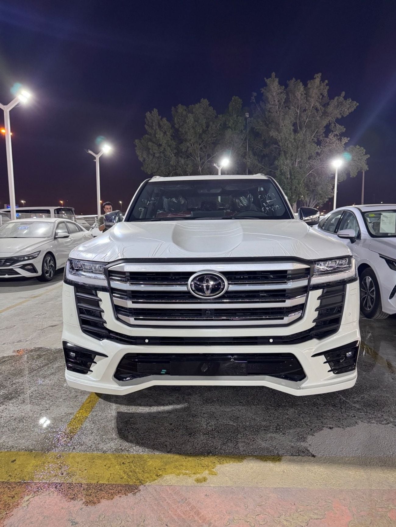 تويوتا لاند كروزر VXR