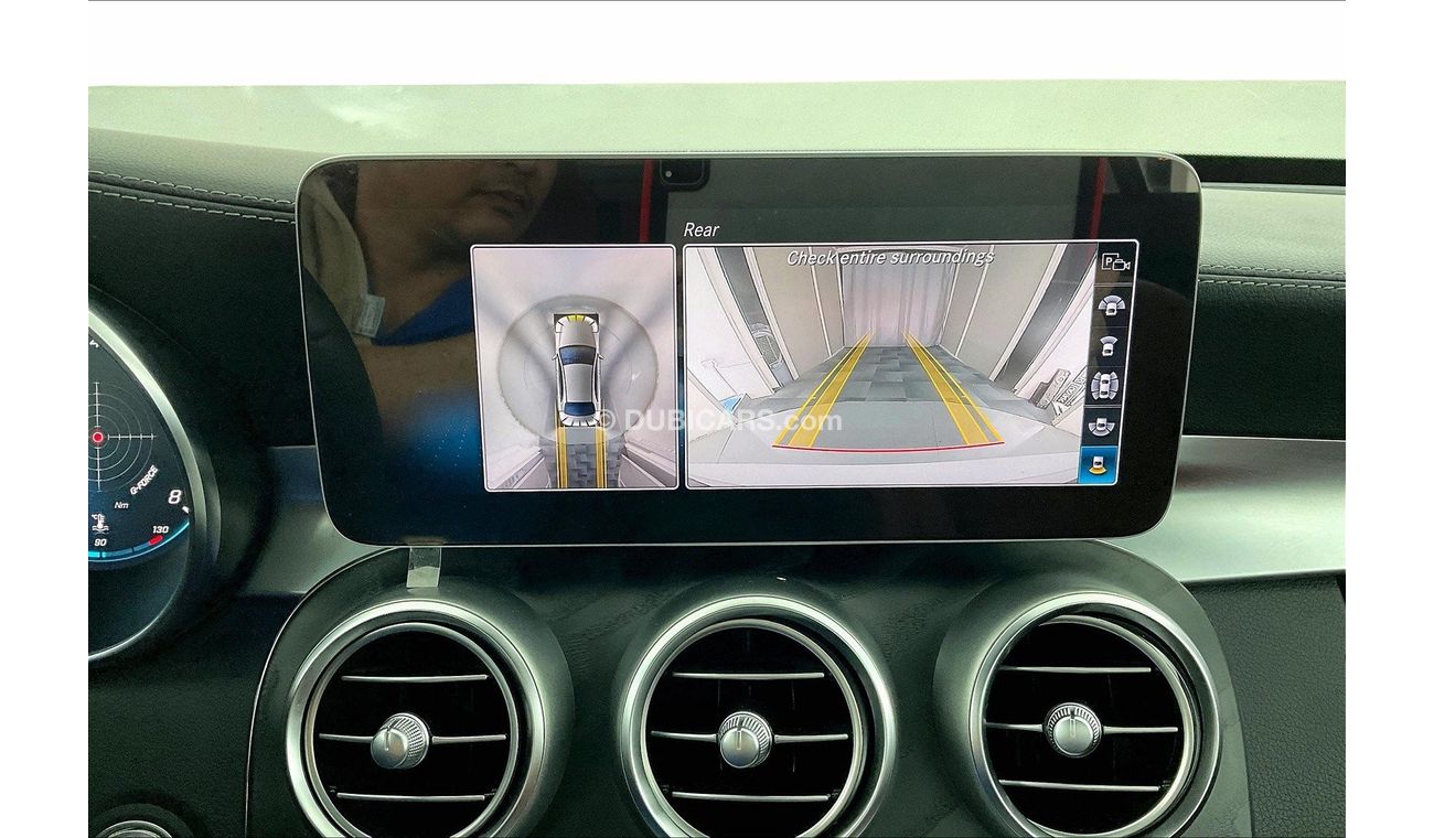 Mercedes-Benz C 200 Premium (AMG Line)