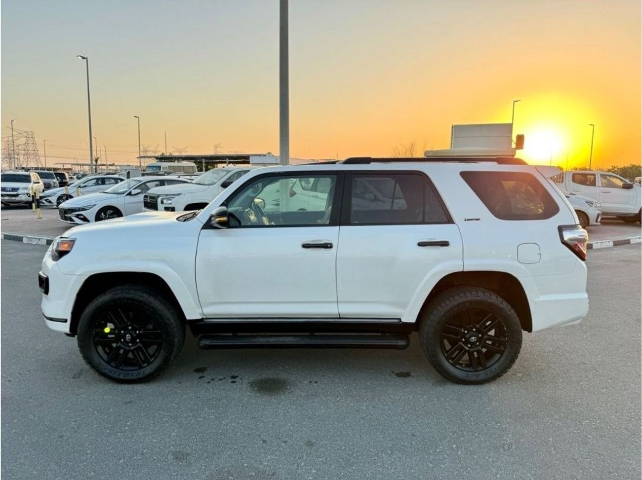 تويوتا Runner4 2021 LIMITED NIGHT SHADOW SPECIAL EDITION 2 REMOTES USA IMPORTED