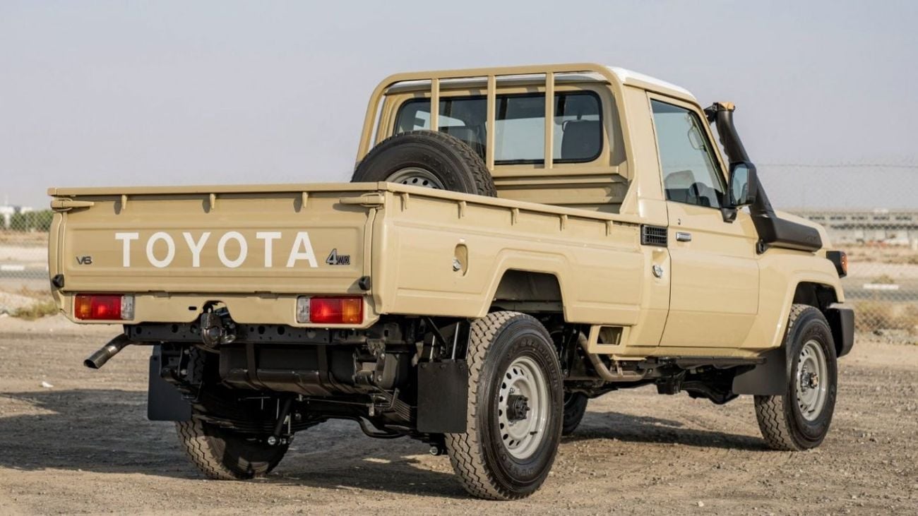 Toyota Land Cruiser Pick Up New Shape 2024YM V6 Petrol Available in stock