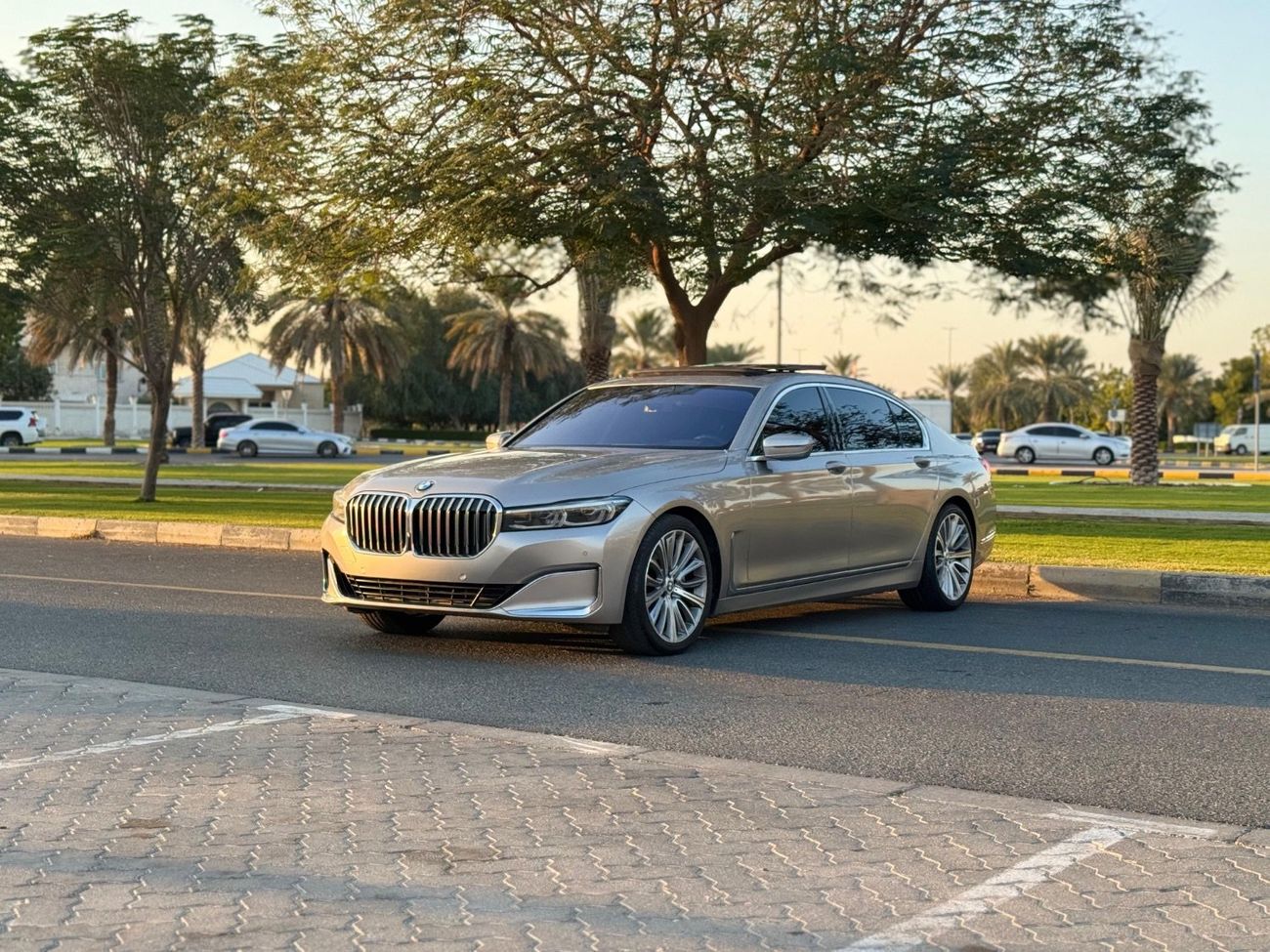 BMW 730Li Luxury M Sport Package 2.0L