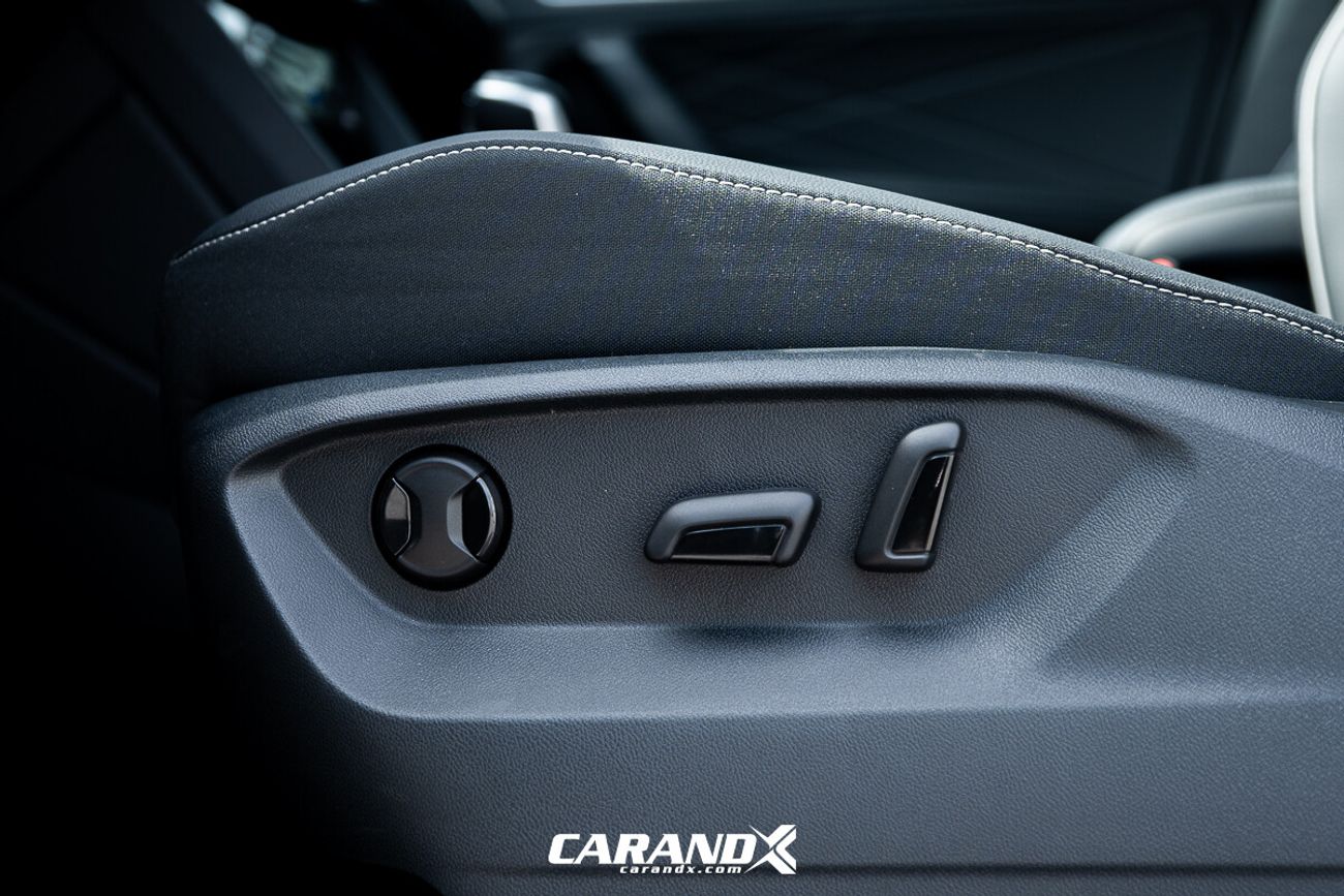 Volkswagen Tiguan Volkswagen Tiguan 300 TSI Outstanding 2025