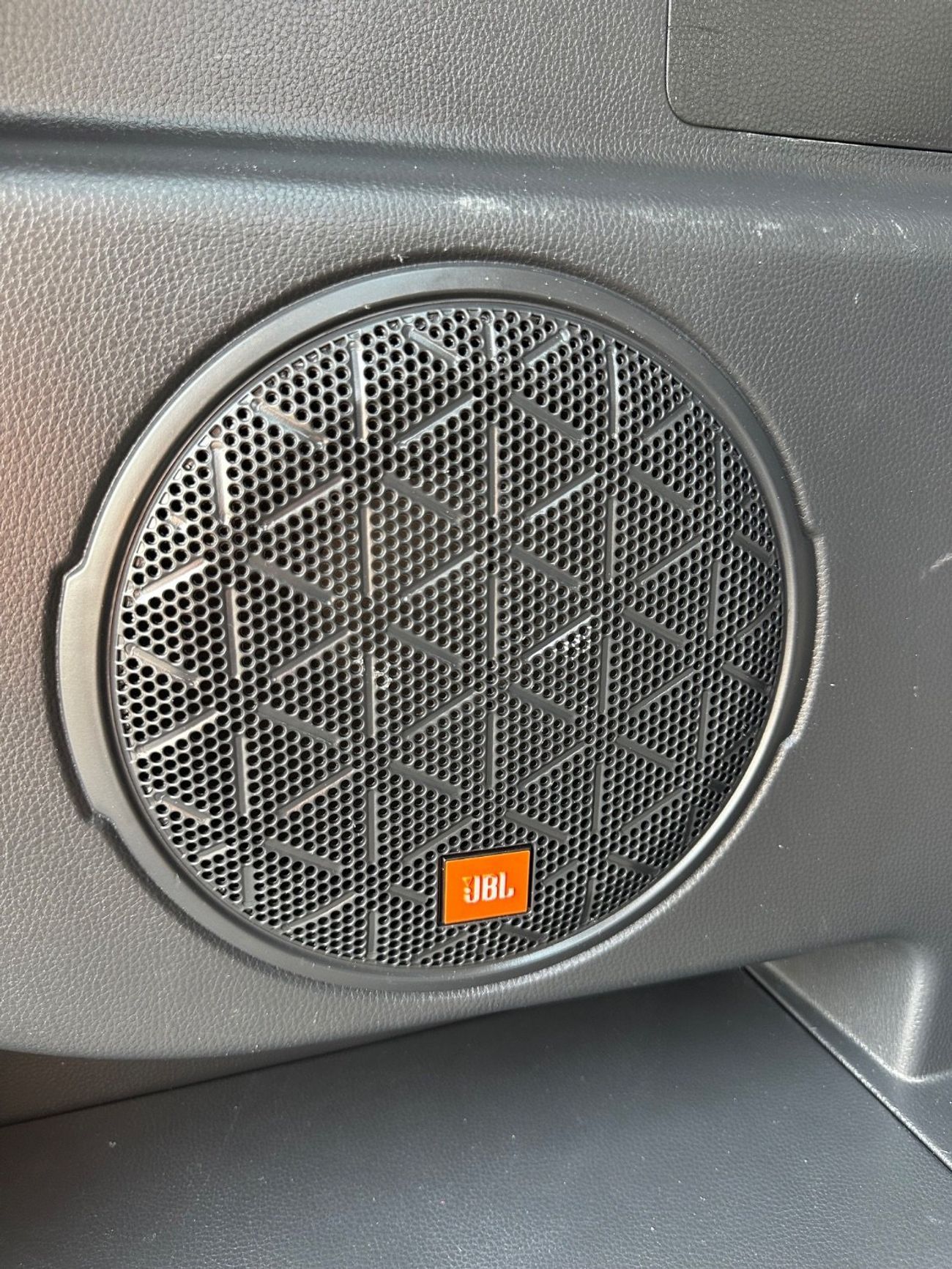 تويوتا راف ٤ 