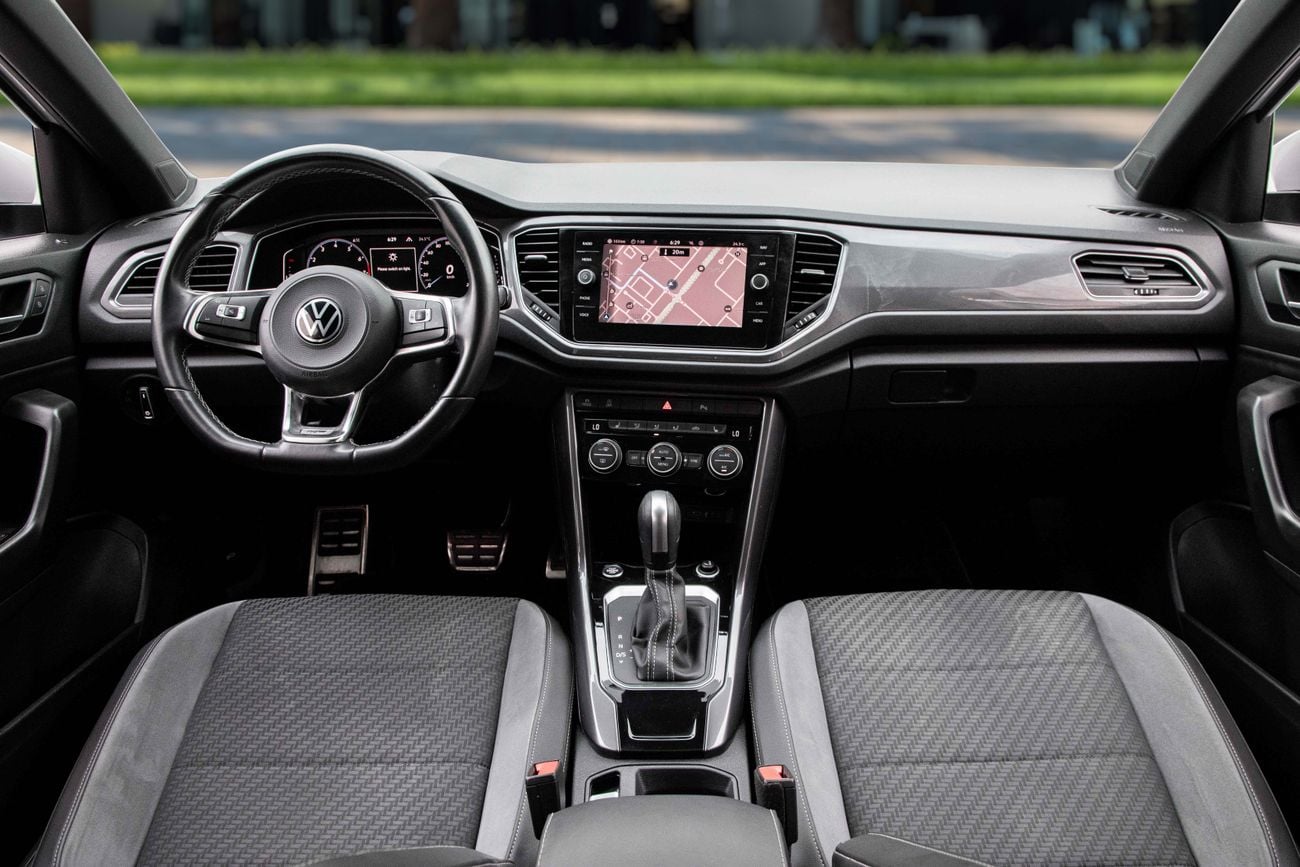 Volkswagen T ROC T-Roc R-Line | 1,469 P.M | 0% Downpayment | Low Kilometers!