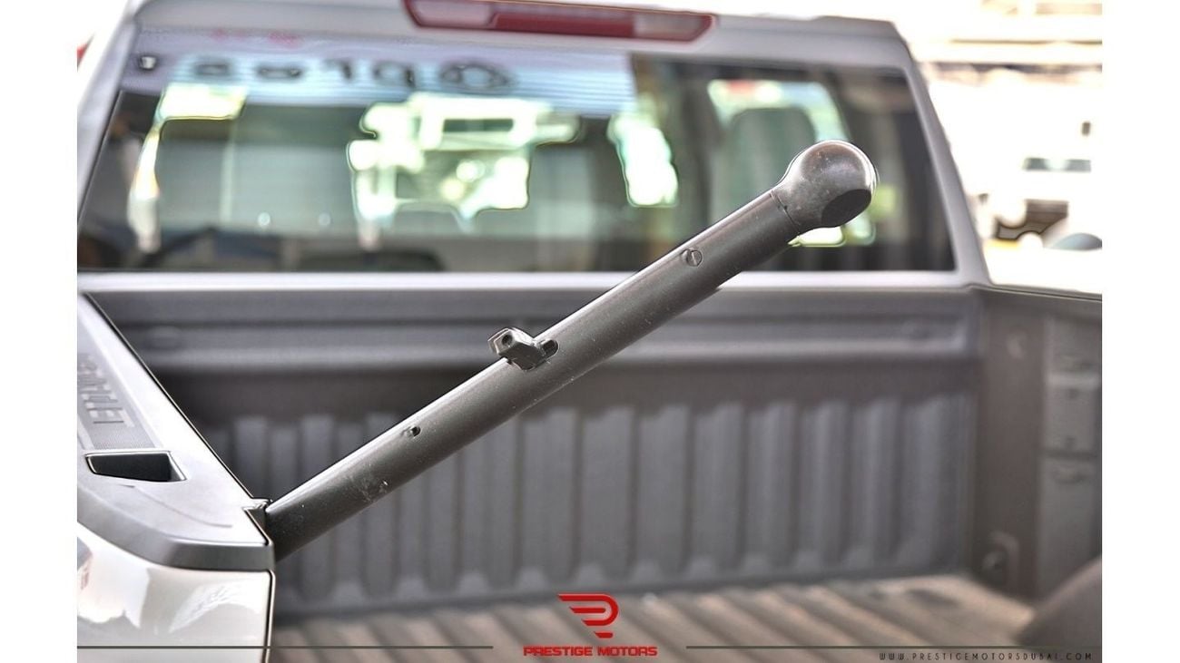 شيفروليه سيلفارادو LT Z71 4WD Crew Cab. GCC 3 Years Warranty. Local Registration +5%