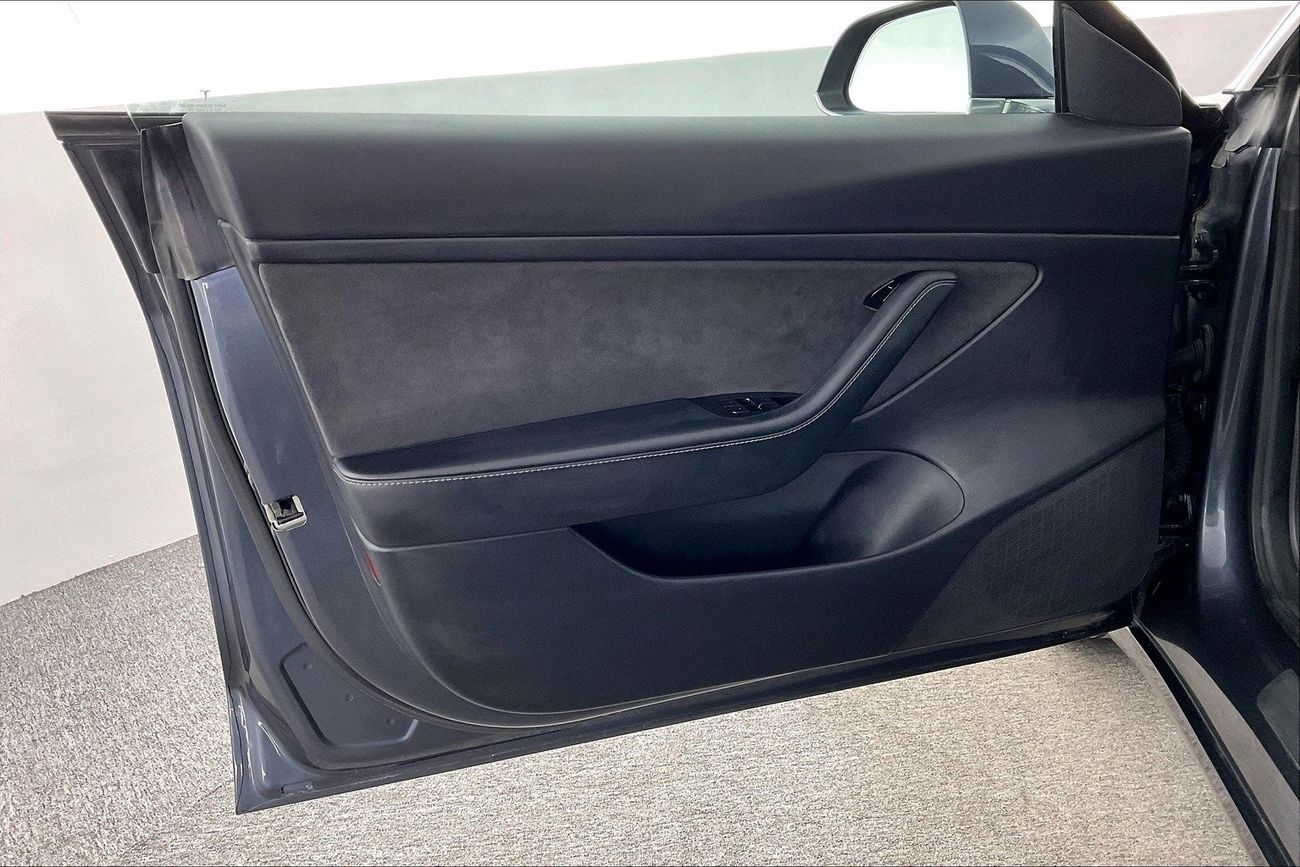 لكزس GX 460 Premier | شامل الضمان | 0 ﺪﻔﻋﺓ ﺃﻮﻟﻯ