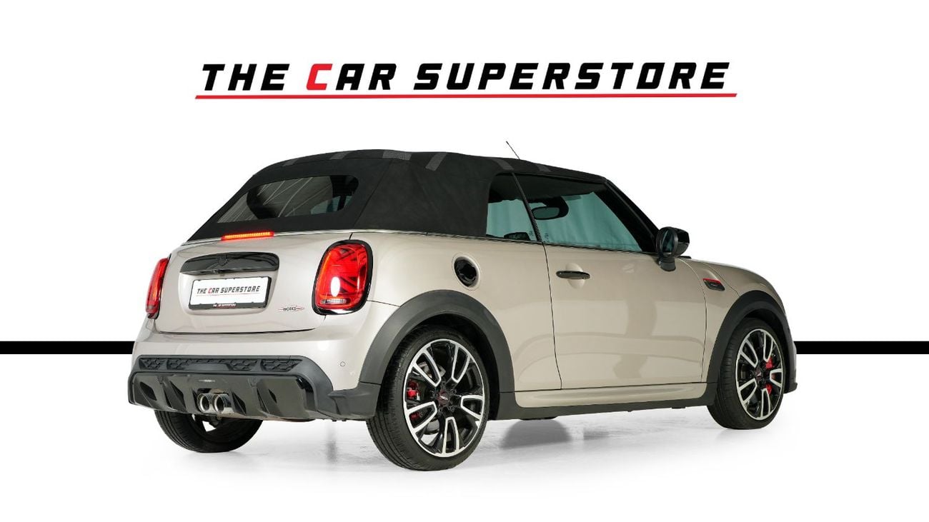 Mini Cooper S CABRIO John Cooper Works-Cabriolet-GCC-full service history-well maintained