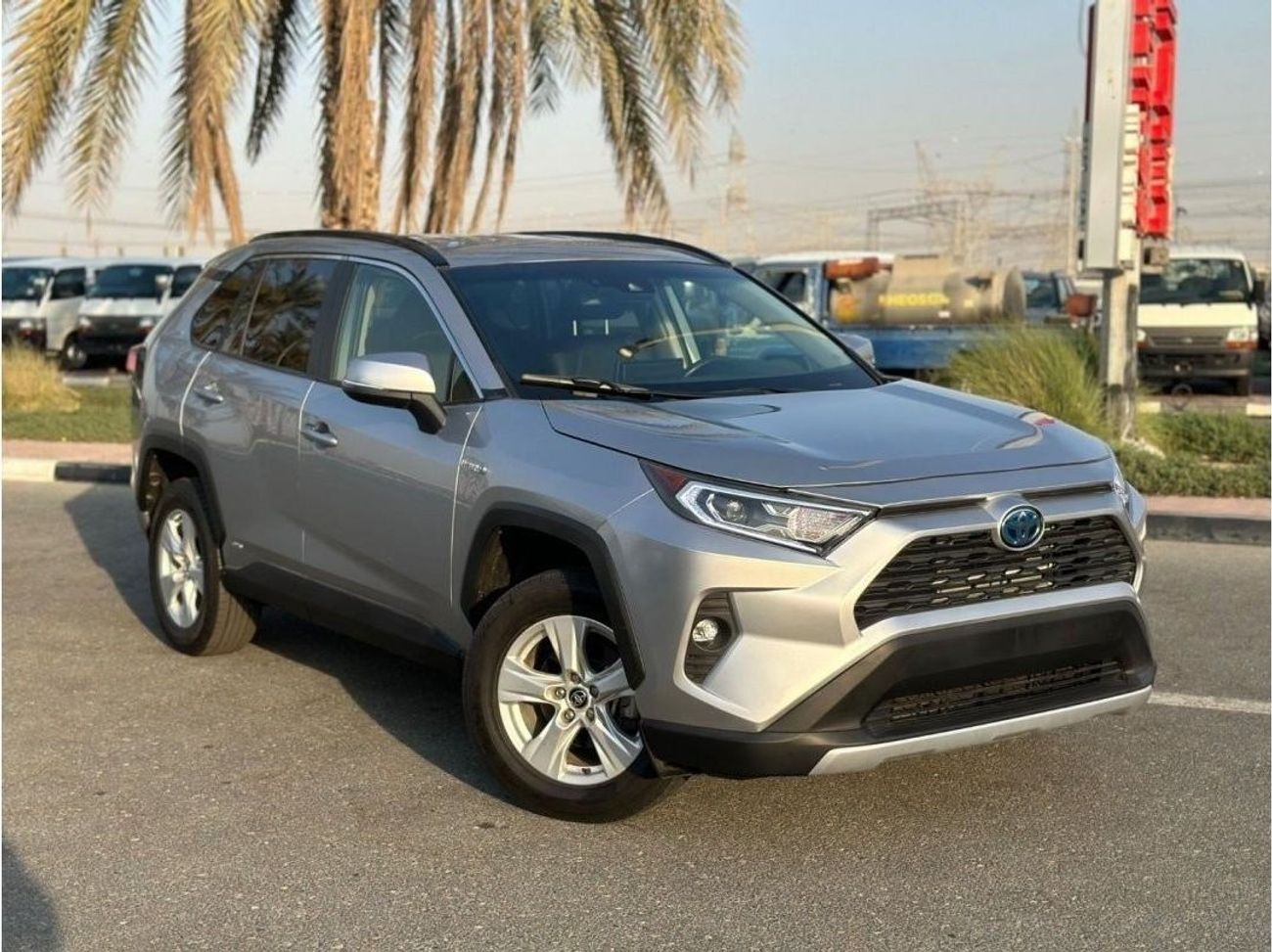Toyota RAV4 Hybrid TOYOTA RAV4 2020 XLE