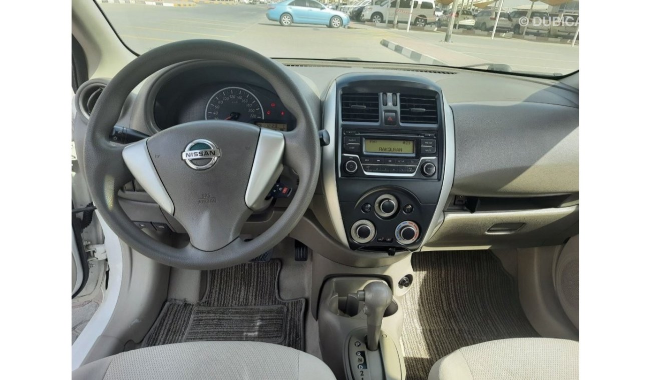 Nissan Sunny Nissan Sunny 2016 gcc very celen car